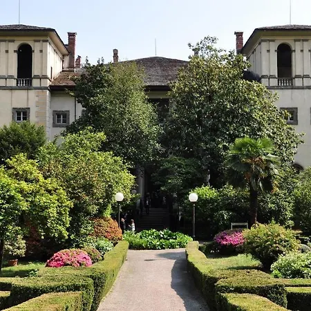 5 Stelle - Lago, Montagna, Ospedale Apartment *